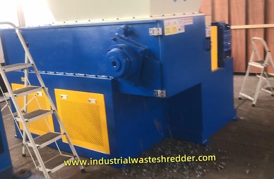 Dobra cena. Model 800 Plastic ABS Pipe Shredder 45-55kw ABS Tube Shredder Wysoka wydajność robocza średnica wirnika 400mm Heavy Duty Shredder dla rur i rur w Internecie